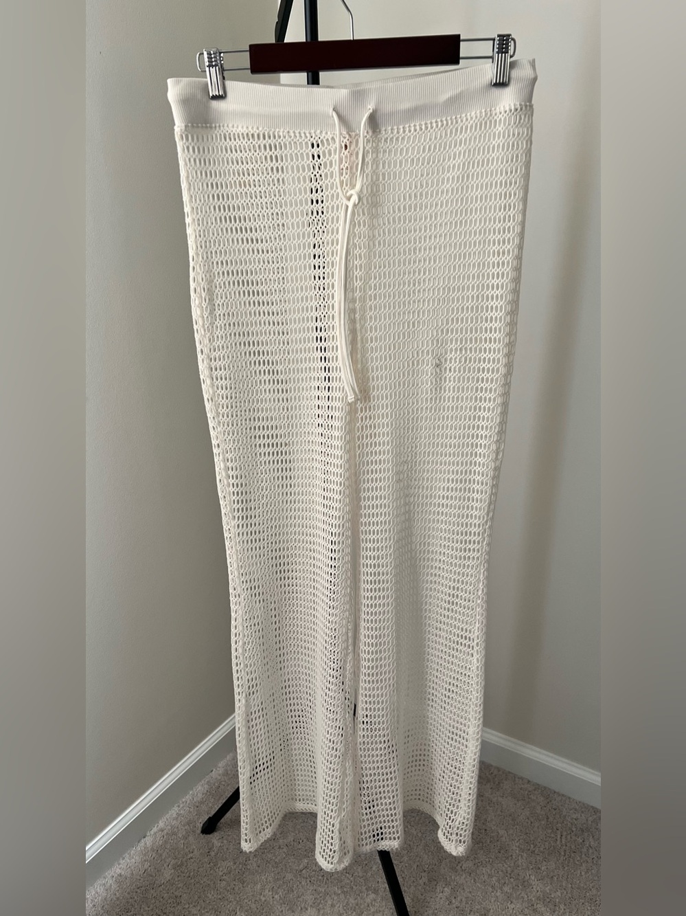 Shade & Shore White Open-Knit Drawstring mesh crochet pants women’s  M